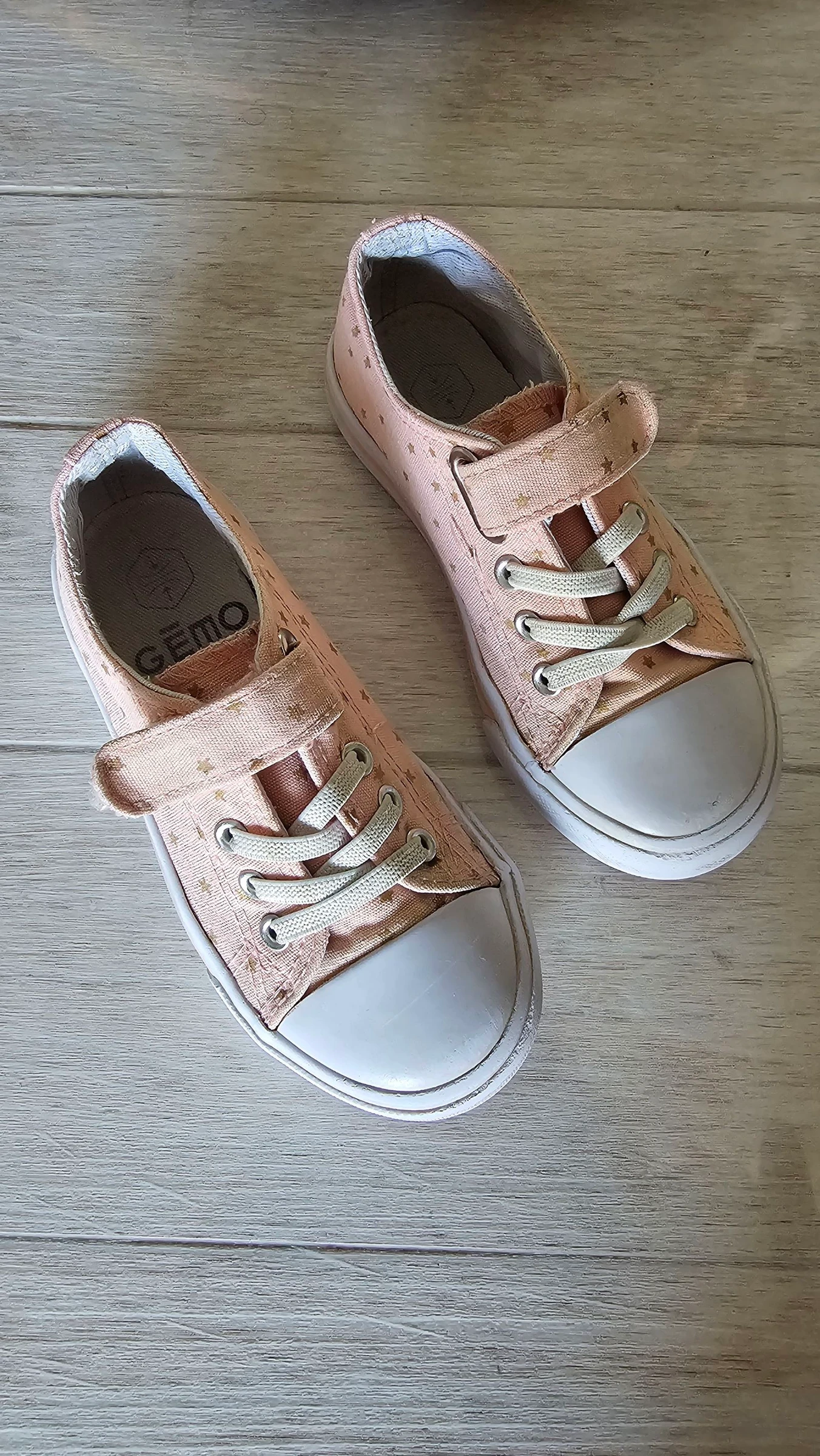 Chaussure 👧🏽 P27